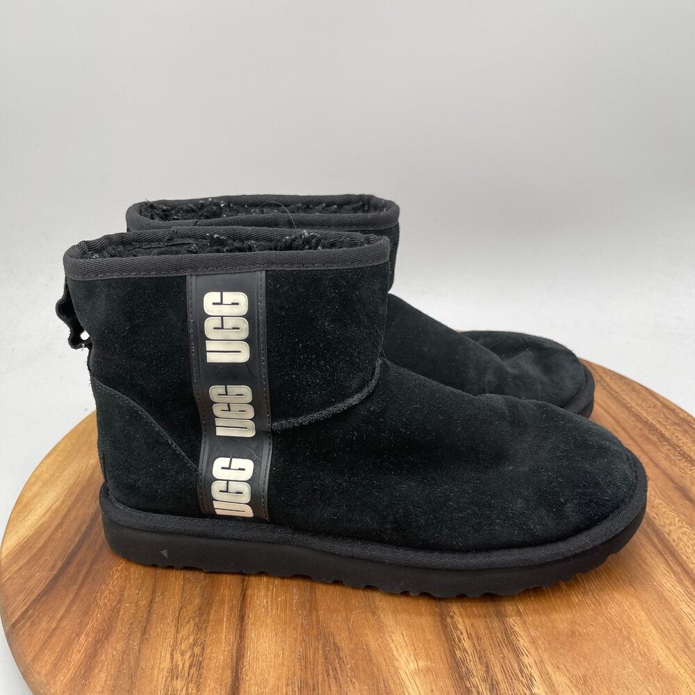 UGG Classic Mini Boots Womens Size 10 Black Suede Ankle Booties Casual Winter